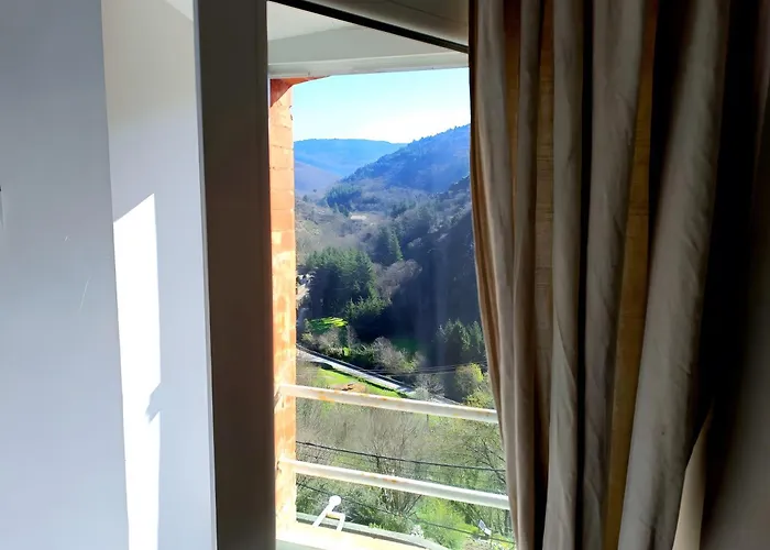 Montagne Noire Et Douce Quietude 3*