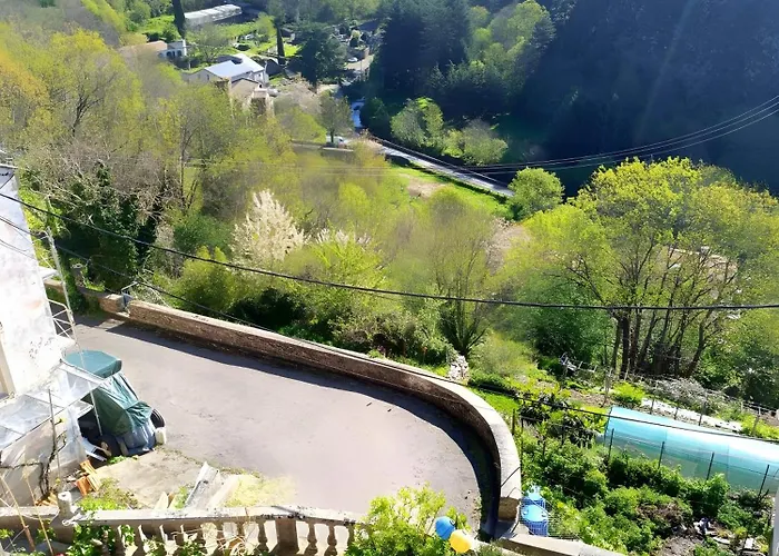 Montagne Noire Et Douce Quietude Casa de hóspedes